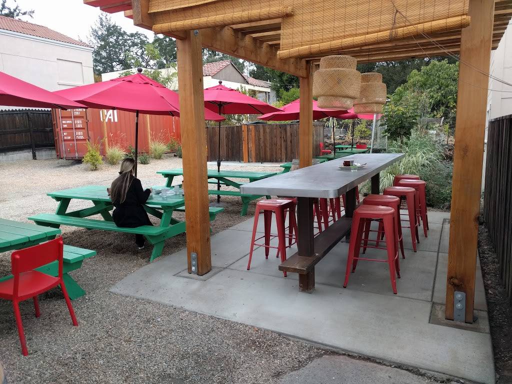 El Molino Central | restaurant | 11 Central Ave, Sonoma, CA 95476, USA | 7079391010 OR +1 707-939-1010