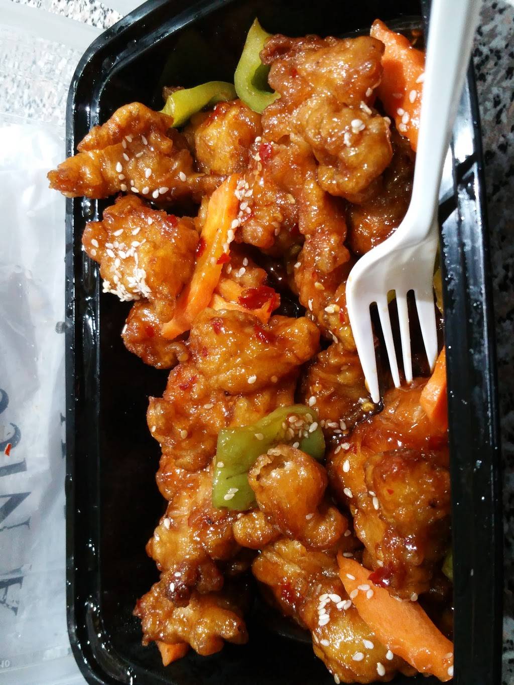 Soysauce | restaurant | 68-22 Main St, Flushing, NY 11367, USA | 7182633663 OR +1 718-263-3663