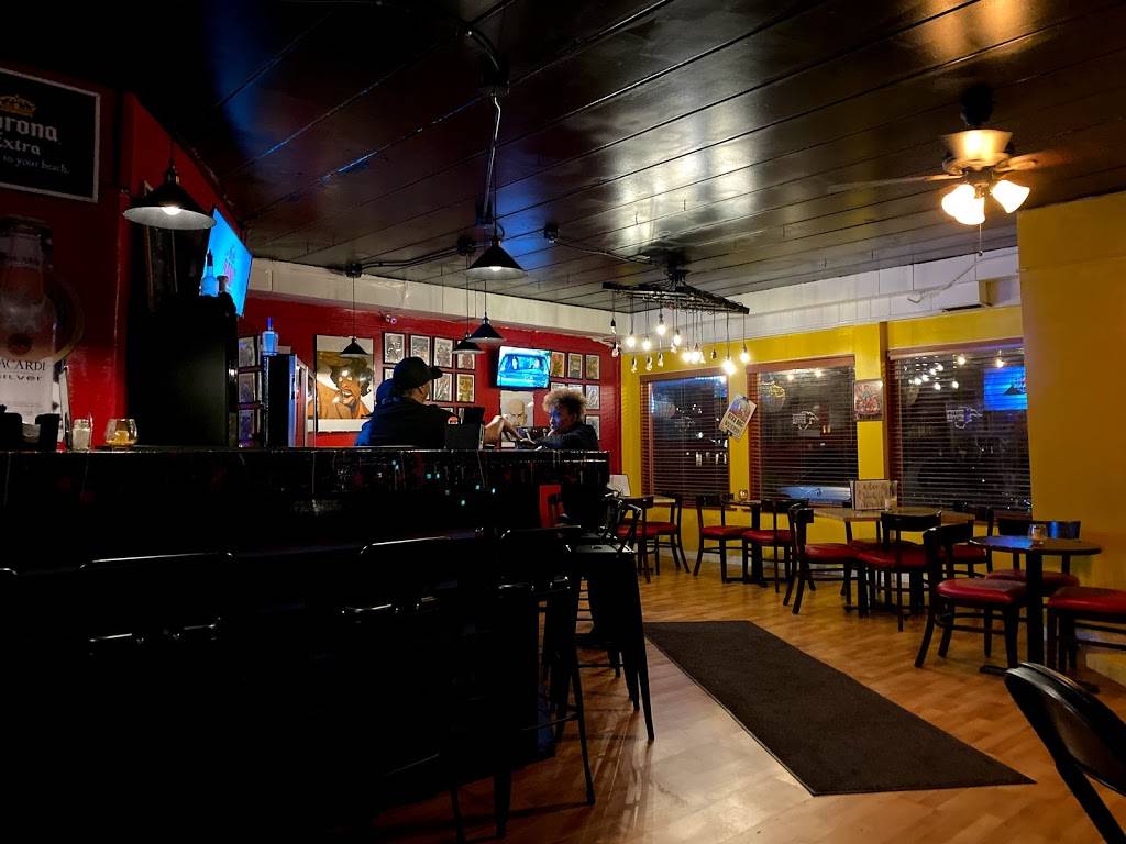 Suttle Bistro | restaurant | Gary, IN 46403, USA | 2192906900 OR +1 219-290-6900