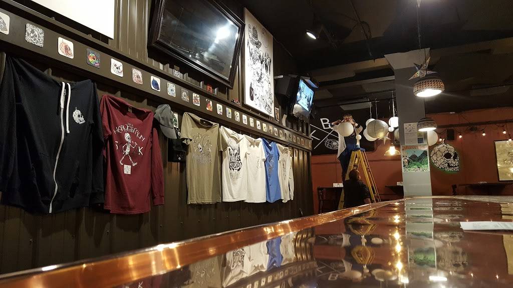 Kennett Brewing Company | restaurant | 109 S Broad St #2, Kennett Square, PA 19348, USA | 6104440440 OR +1 610-444-0440