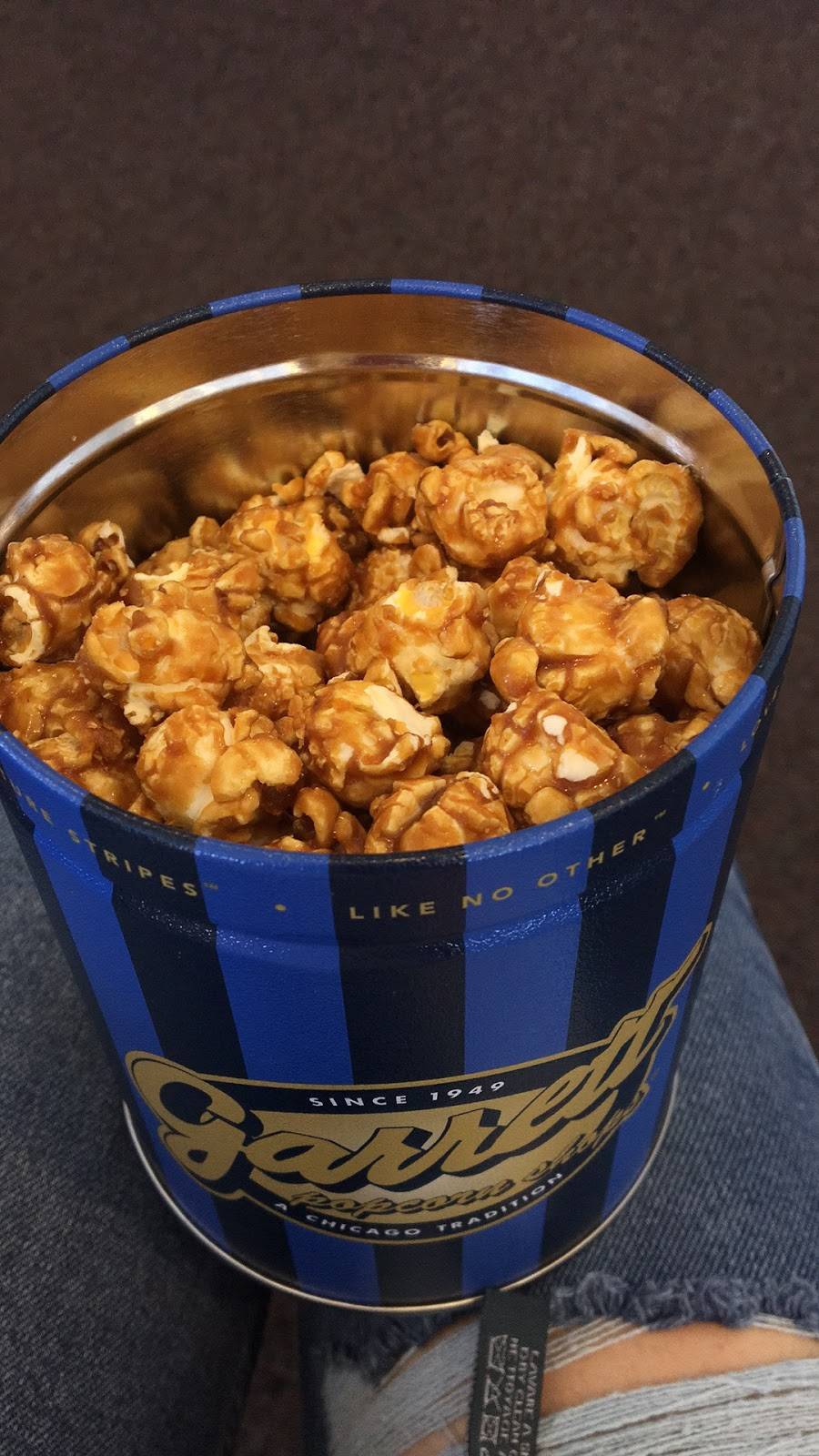 Garrett Popcorn Shops | meal takeaway | OHare International Airport, 1 Upper Level, Terminal 3, Concourse H Gate H2, Chicago, IL 60666, USA | 8884767267 OR +1 888-476-7267