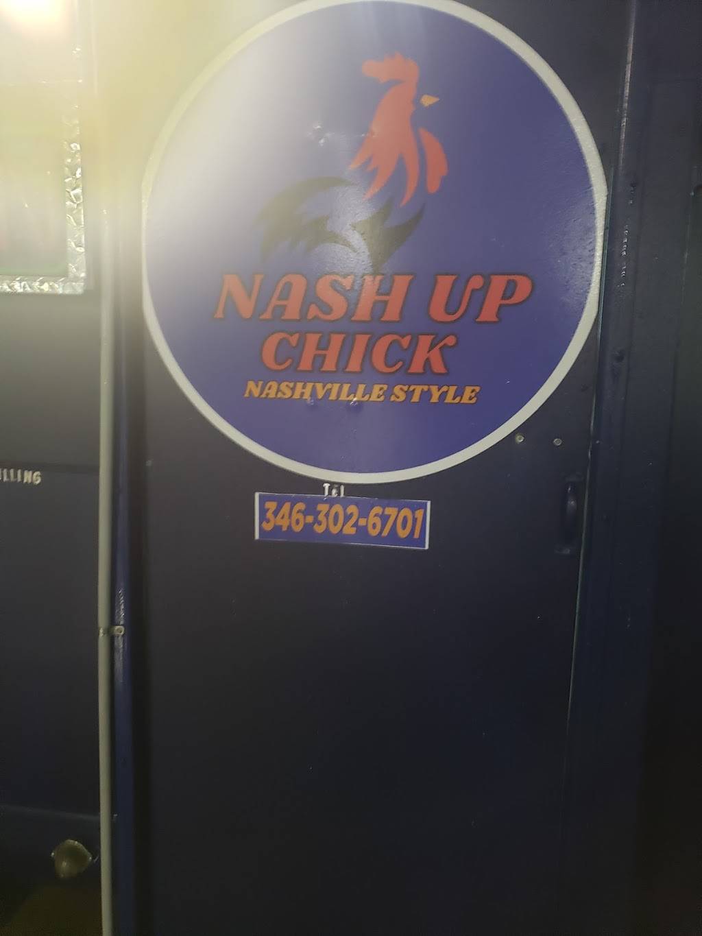 NASH UP CHICK | restaurant | 9020 S Texas 6, Houston, TX 77083, USA | 3463026701 OR +1 346-302-6701