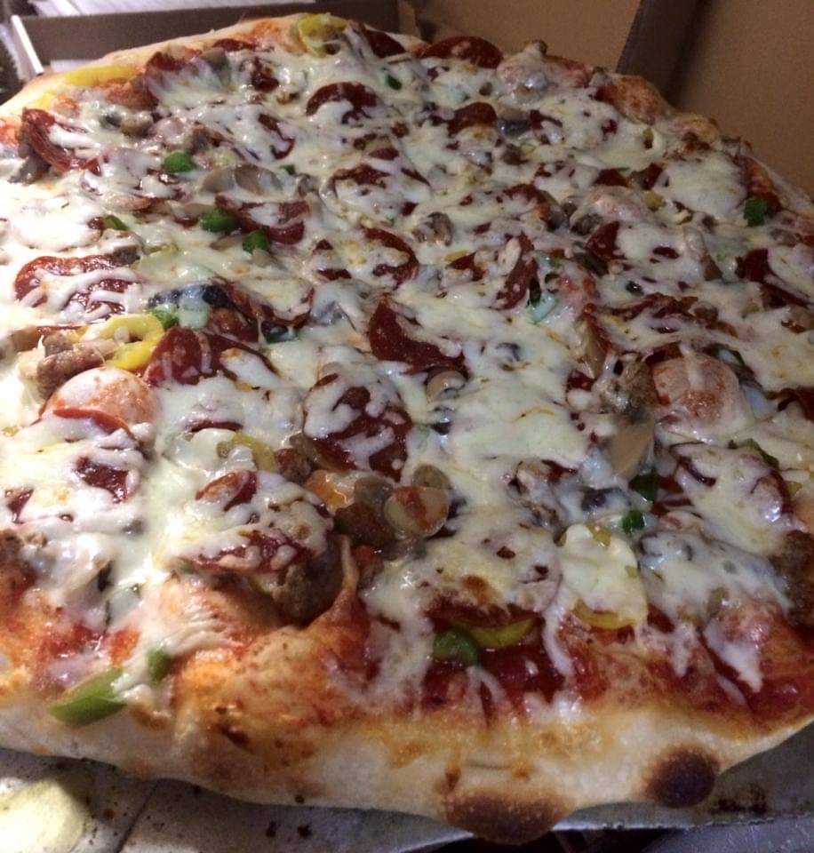 Castle Rock Restaurant | restaurant | 7889 Appalachian Hwy, Jesse, WV 24849, USA | 3046826628 OR +1 304-682-6628