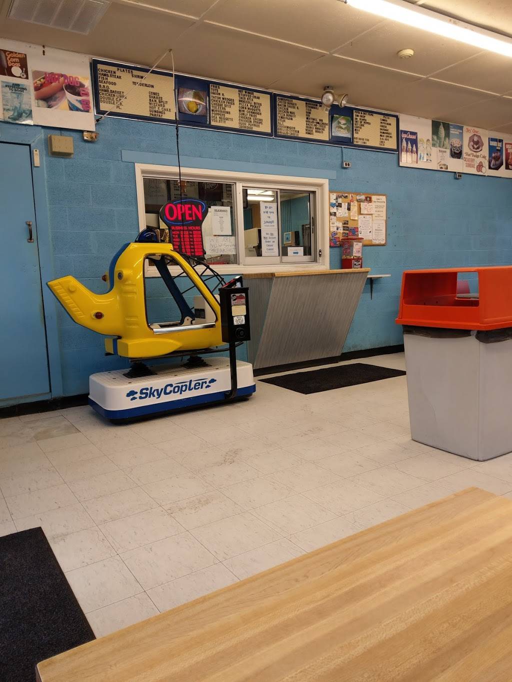 Browns Dairy Bar | restaurant | 27210 TN-108, Gruetli-Laager, TN 37339, USA | 9317795168 OR +1 931-779-5168