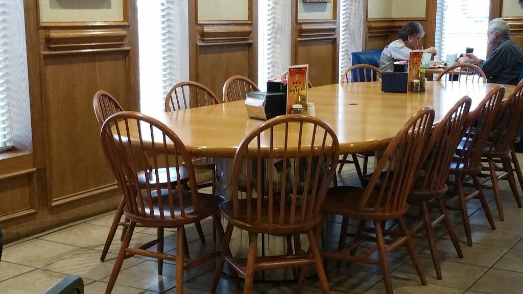 The Paredes Family Restaurant | restaurant | 2023, 304 W Broad St, Mineola, TX 75773, USA | 9035692424 OR +1 903-569-2424