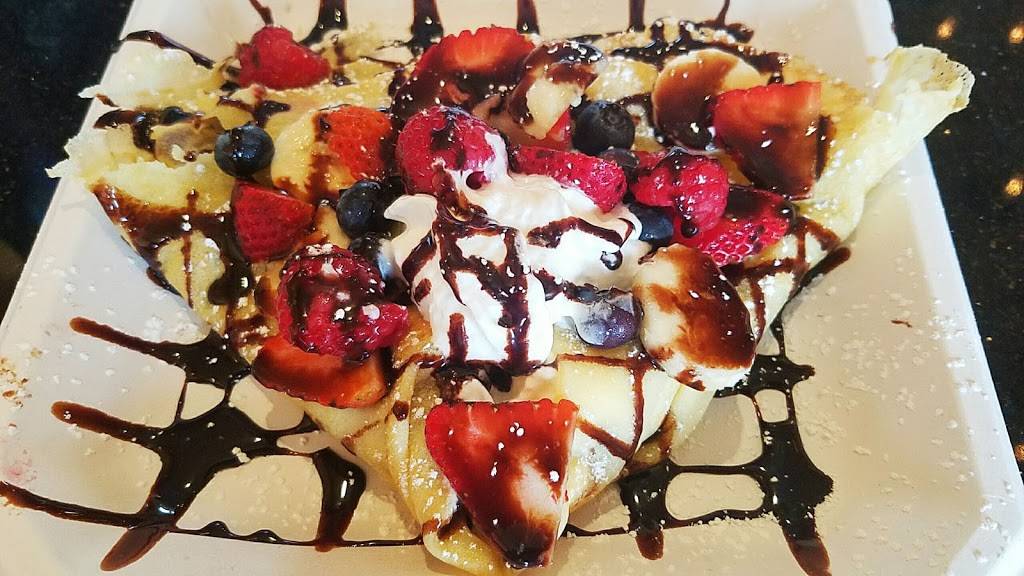 Le Crave of Waterford | restaurant | 861 N Alafaya Trail, Orlando, FL 32828, USA | 4074427373 OR +1 407-442-7373