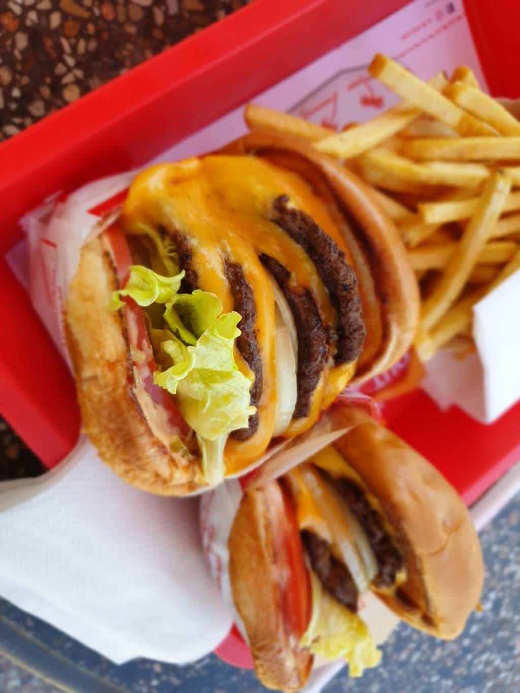 In-N-Out Burger | restaurant | 5100 Stockdale Hwy, Bakersfield, CA 93309, USA | 8007861000 OR +1 800-786-1000