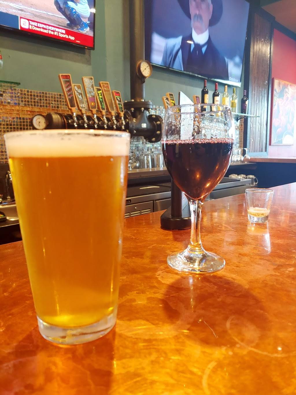 Round Table Pizza | meal delivery | 140 Browns Valley Pkwy, Vacaville, CA 95688, USA | 7074517224 OR +1 707-451-7224