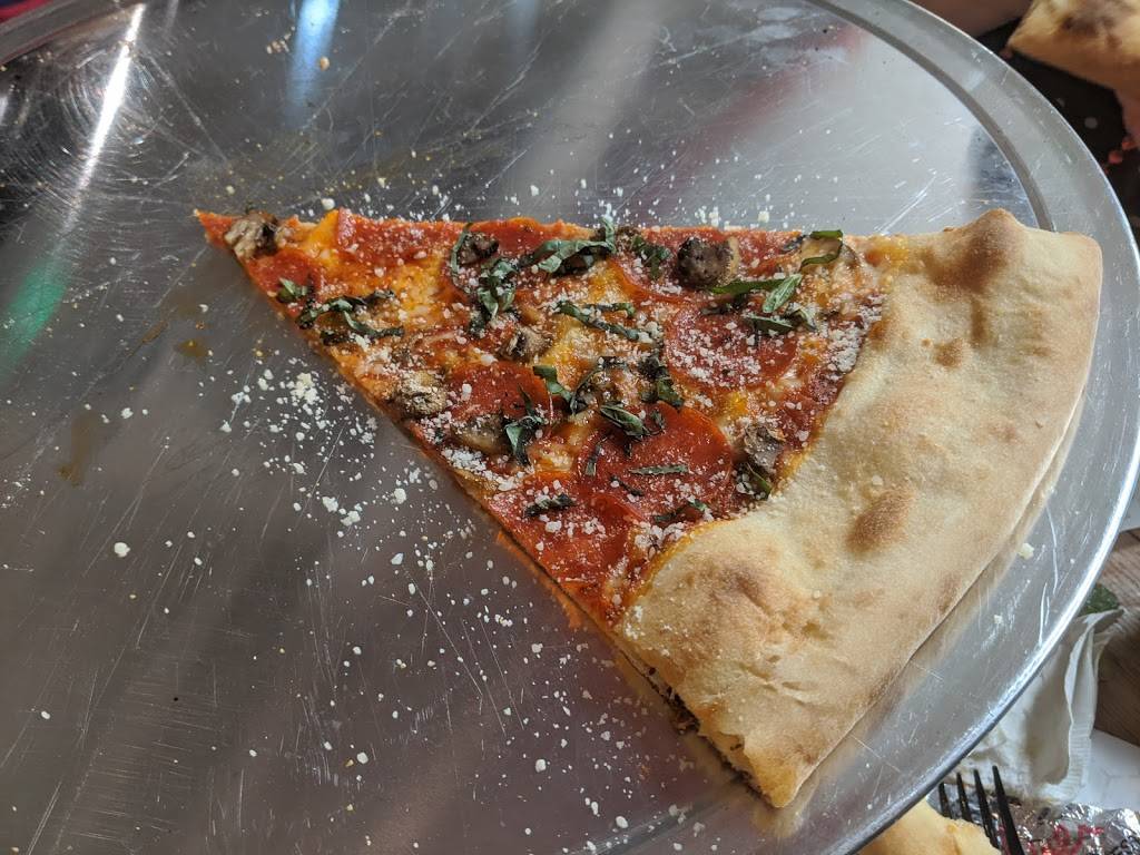 Maxwells Pizza and Cheesesteaks | restaurant | 11248 Kestrel Rise Rd, South Jordan, UT 84095, USA | 8012530304 OR +1 801-253-0304