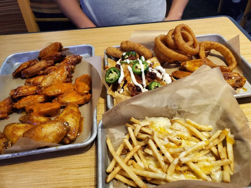 Buffalo Wild Wings | meal takeaway | 7042 University Dr NW, Huntsville, AL 35806, USA | 2568908500 OR +1 256-890-8500