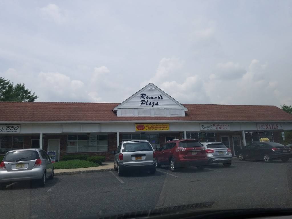 Romeos Ristorante & Pizza | restaurant | 20 Jernee Mill Rd #65, Sayreville, NJ 08872, USA | 7322546252 OR +1 732-254-6252