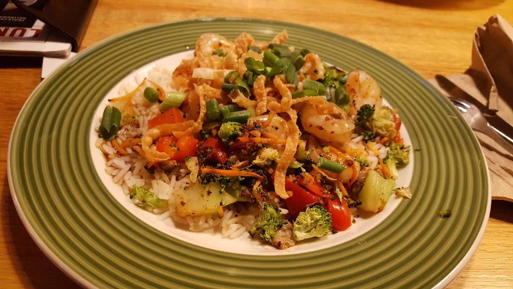 Applebees Grill + Bar | restaurant | 214 Broadway, Saugus, MA 01906, USA | 7812310137 OR +1 781-231-0137