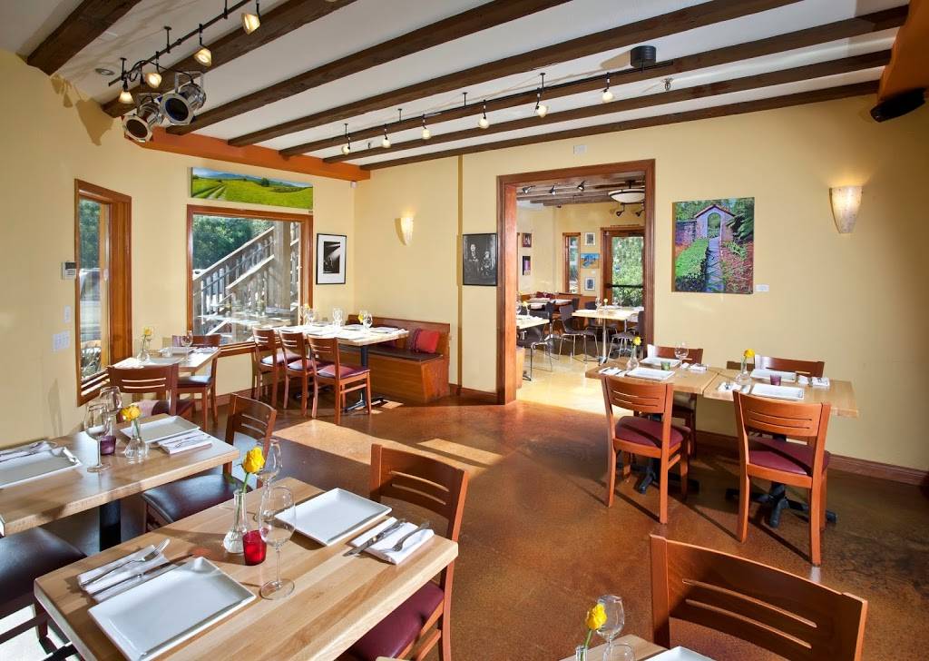 Canyon Bistro & Wine Bar | restaurant | 120 N Topanga Canyon Blvd #119, Topanga, CA 90290, USA | 3104557800 OR +1 310-455-7800