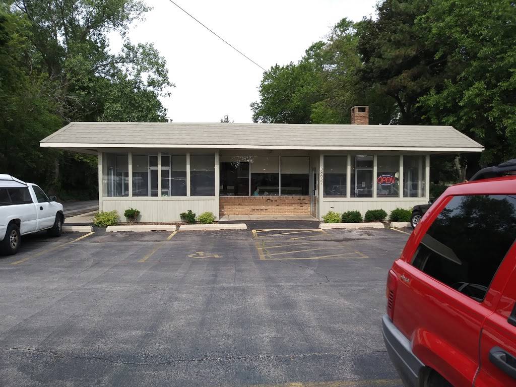 Hickory House Lounge | restaurant | 38652 N Sheridan Rd, Beach Park, IL 60099, USA | 8476623840 OR +1 847-662-3840