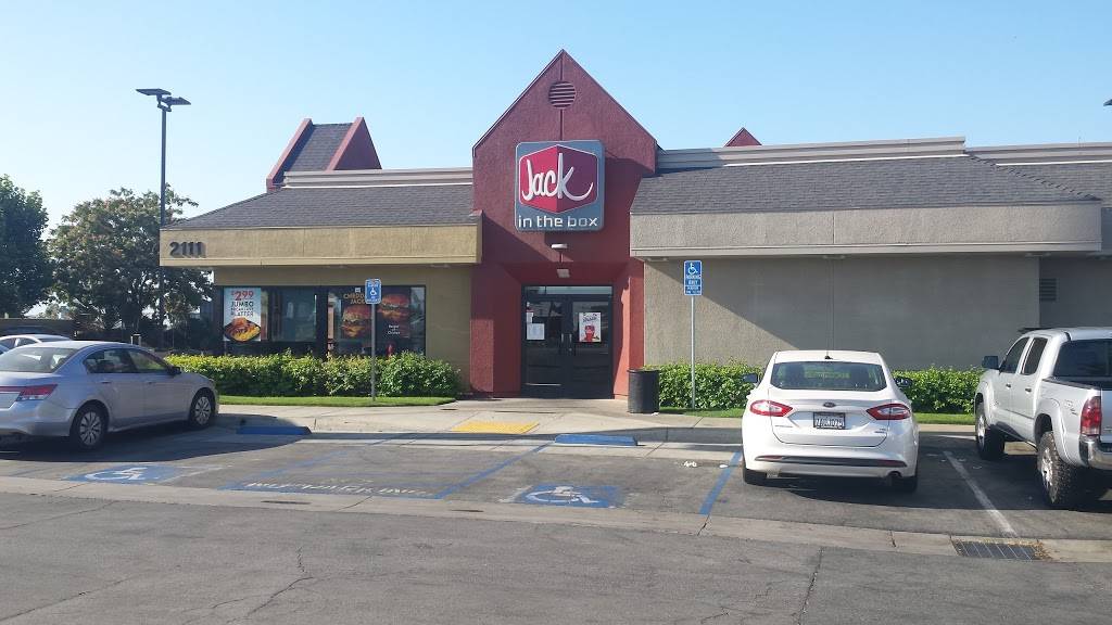 Jack in the Box | restaurant | 2111 Taft Hwy, Bakersfield, CA 93313, USA | 6618370212 OR +1 661-837-0212