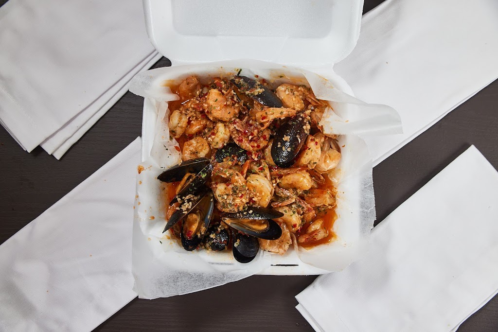 Catiyas Complied Creationz | restaurant | 2732 W Colorado Blvd apt 154, Dallas, TX 75211, USA | 9015053116 OR +1 901-505-3116