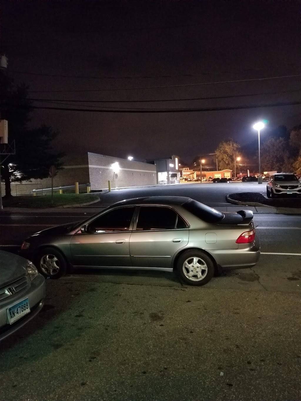 Fratellis Pizzeria | restaurant | 689 Hill St, Waterbury, CT 06704, USA | 2035971499 OR +1 203-597-1499