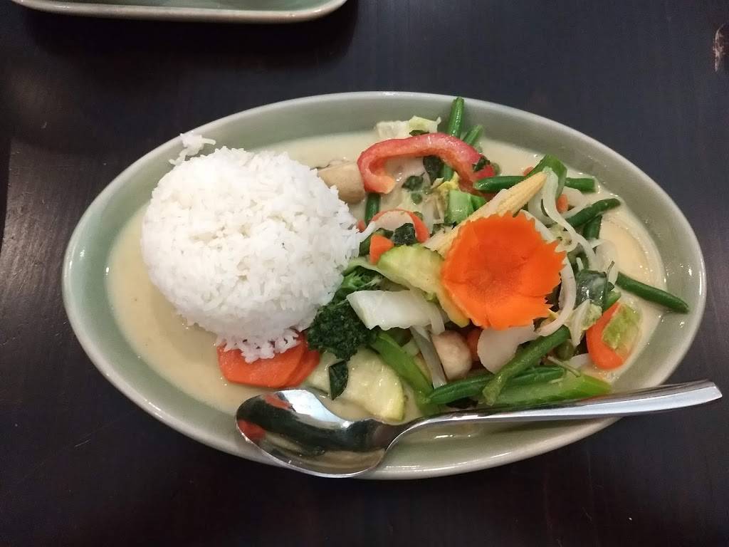 Bangkok Square @North Gainesville | restaurant | 8181 NW 38th Ln #100, Gainesville, FL 32606, USA | 3526726969 OR +1 352-672-6969