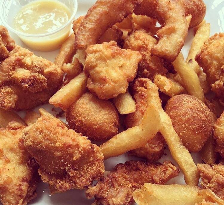 Garden Catering | restaurant | 177 Hamilton Ave, Greenwich, CT 06830, USA | 2034222555 OR +1 203-422-2555