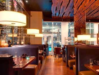 Bistro Alex | restaurant | 800 Sorella Ct, Houston, TX 77042, USA | 7138273545 OR +1 713-827-3545