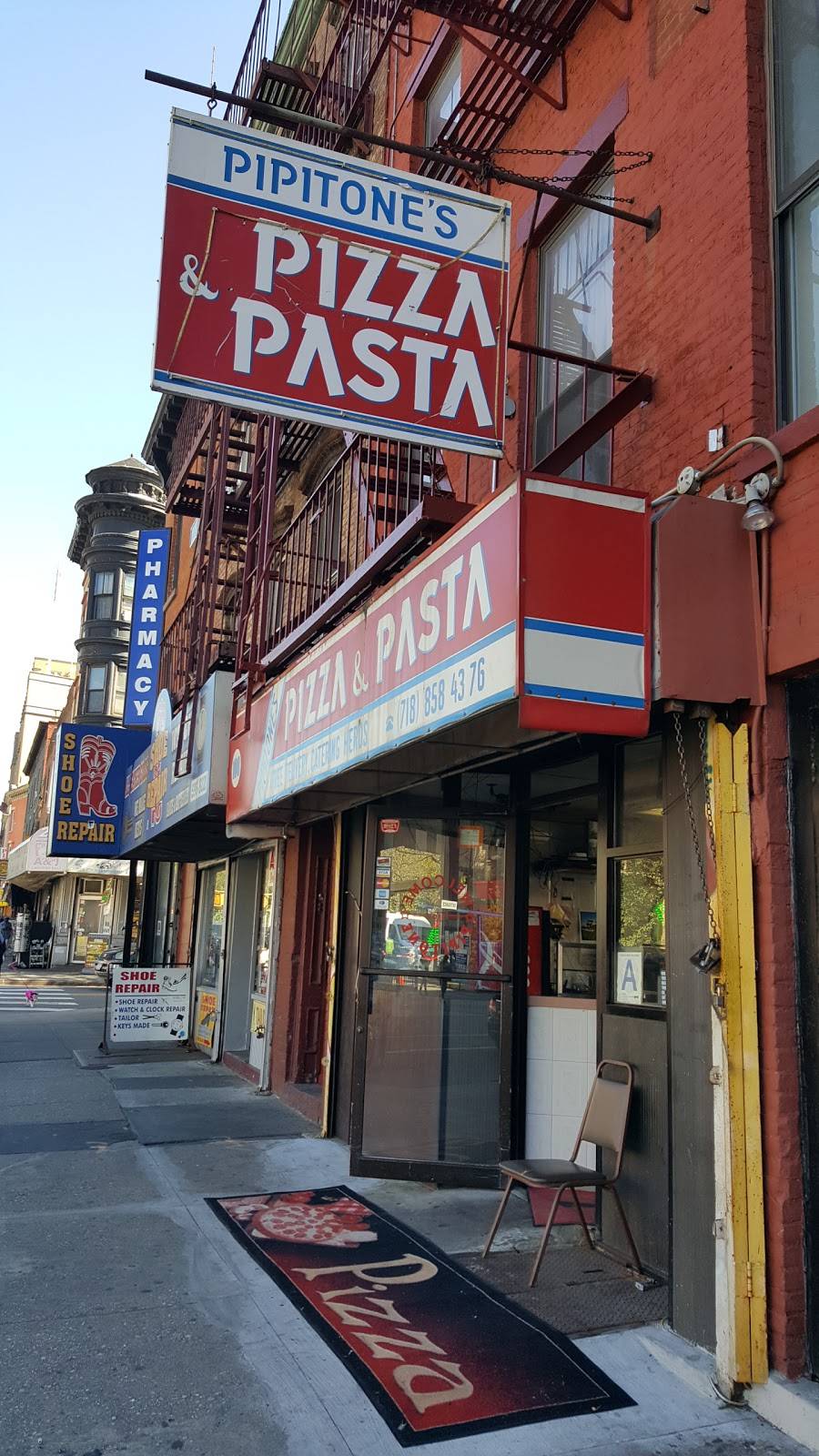 Pipitones Pizza Restaurant | restaurant | 100 Dekalb Ave, Brooklyn, NY 11201, USA | 7188584376 OR +1 718-858-4376