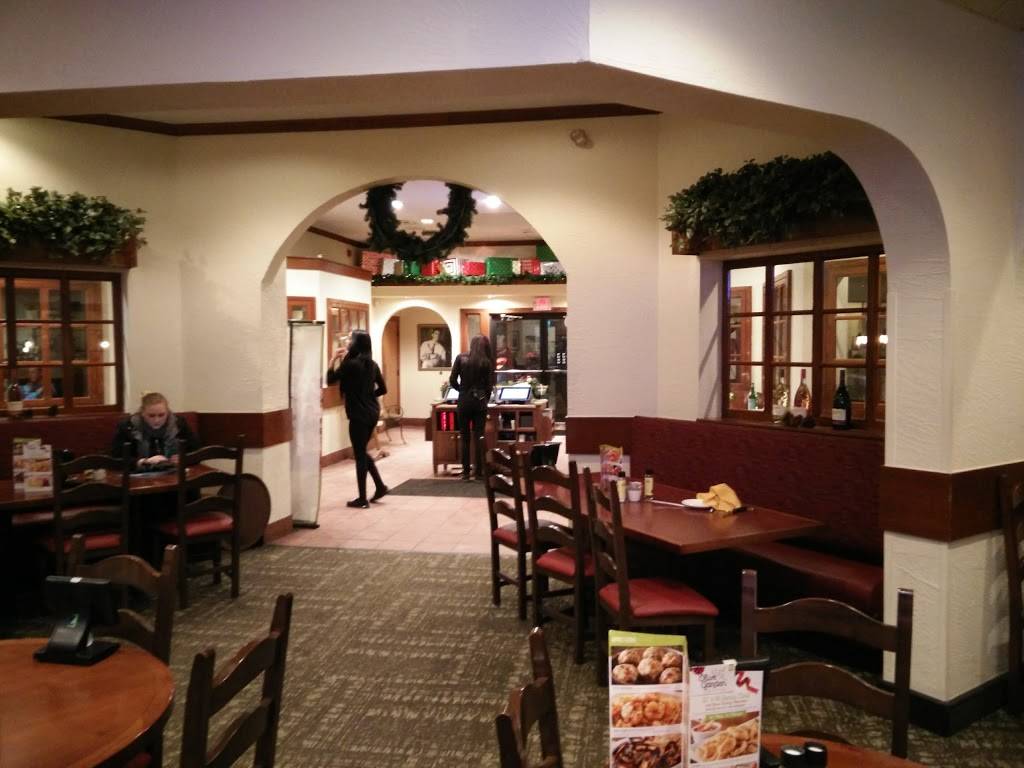Olive Garden Italian Restaurant | meal takeaway | 100 Paddy Creek Cir, Rochester, NY 14615, USA | 5858655610 OR +1 585-865-5610