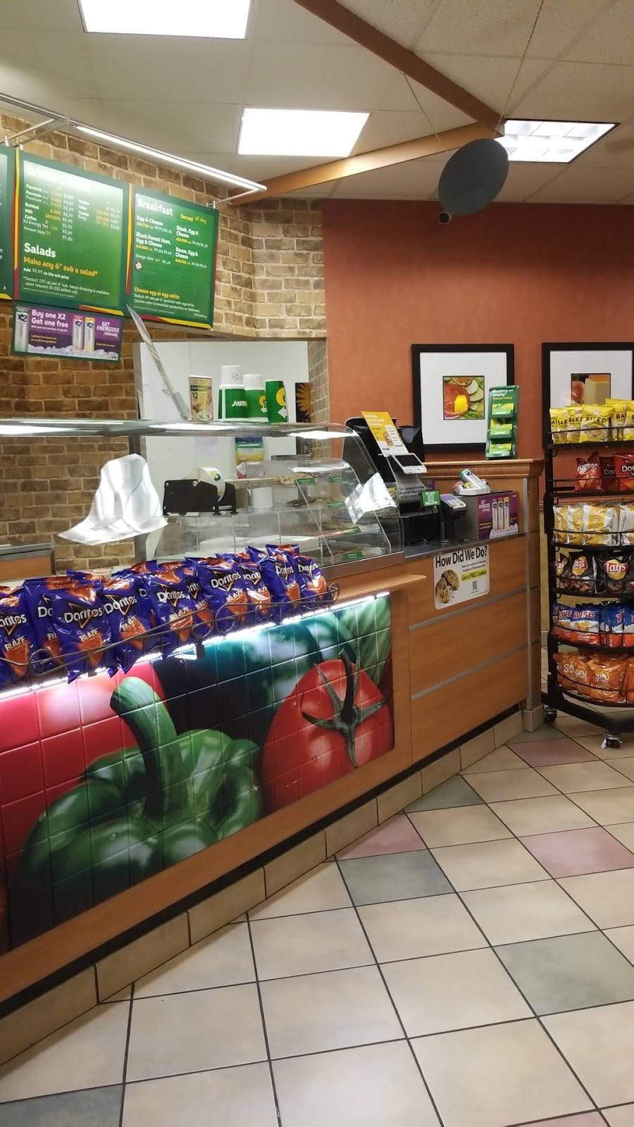 Subway | meal takeaway | 2615 E N St, Tacoma, WA 98421, USA | 2536277827 OR +1 253-627-7827