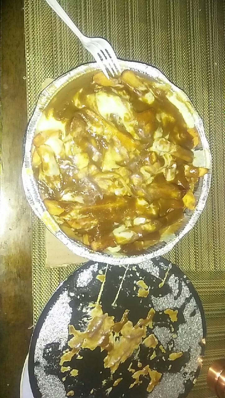 Aladdin Pizza | restaurant | 272 Montreal Rd, Vanier, ON K1L 6C3, Canada | 6137468888 OR +1 613-746-8888