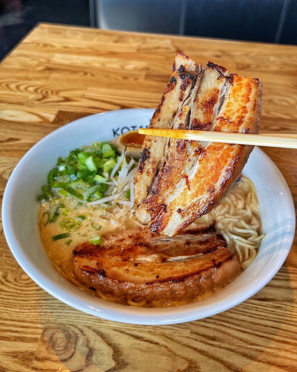 Kotsu Ramen & Gyoza | restaurant | 13764 Foothill Blvd, Sylmar, CA 91342, USA | 8186390407 OR +1 818-639-0407