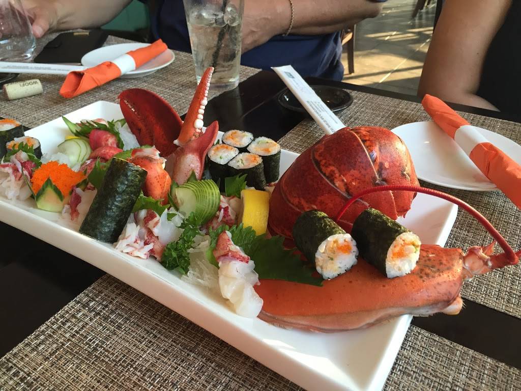 Side Street & Sushi Bar by I-Thai | restaurant | 8603 Westwood Center Dr #100, Tysons, VA 22182, USA | 7032638742 OR +1 703-263-8742