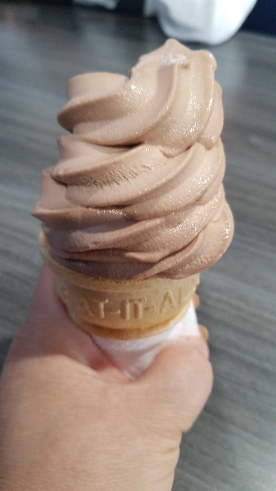 Frosty King Inc. | restaurant | 2625 S Chester Ave, Bakersfield, CA 93304, USA | 6618310281 OR +1 661-831-0281