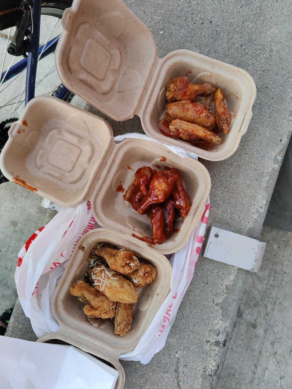 Kikis Chicken Place | restaurant | 9332 Elk Grove Blvd, Elk Grove, CA 95624, USA | 9162529595 OR +1 916-252-9595