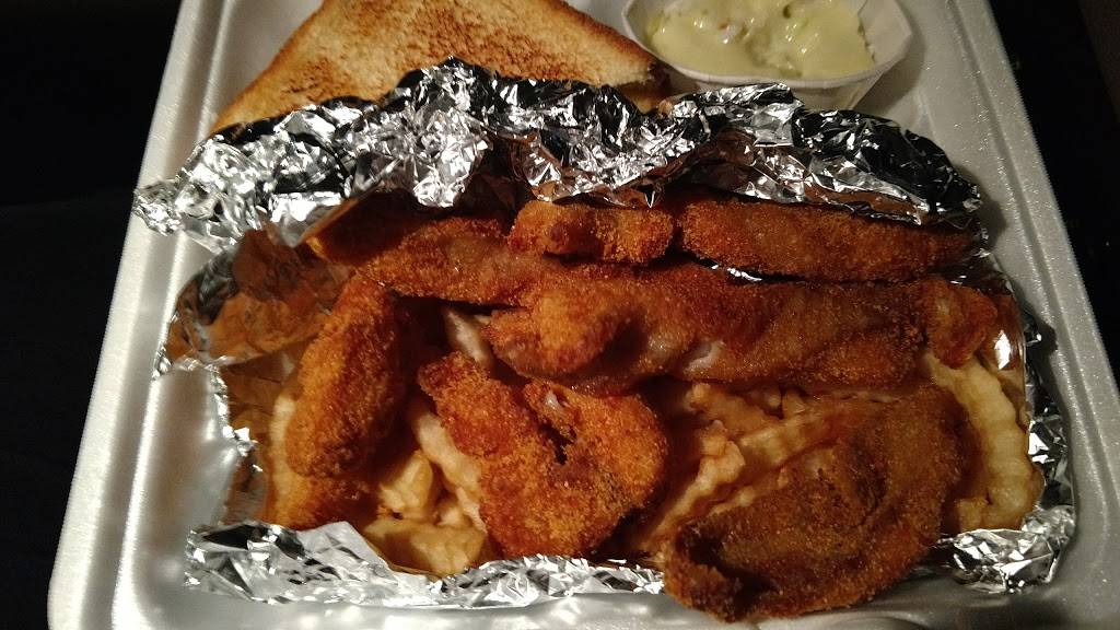 Cree-Mee Freeze | restaurant | 100 S Main St, Concordia, MO 64020, USA | 6604632272 OR +1 660-463-2272