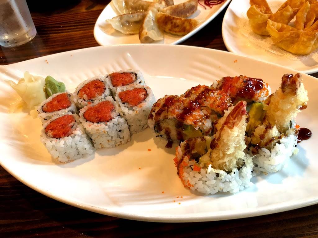 Sakana Hibachi Sushi and Bar | restaurant | 275 New State Hwy, Raynham, MA 02767, USA | 5088808660 OR +1 508-880-8660