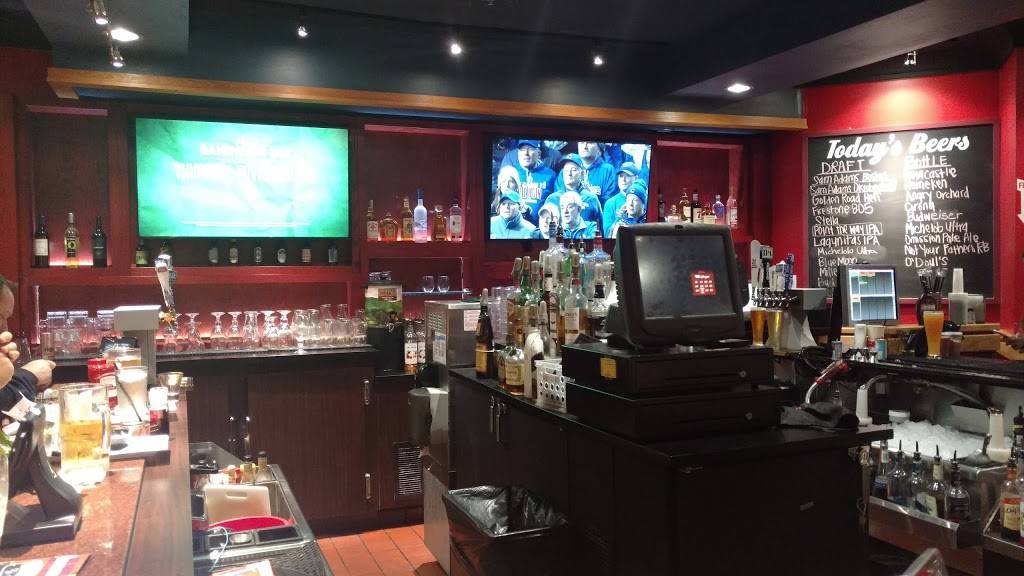 Red Robin Gourmet Burgers and Brews | restaurant | 1631 W Imperial Hwy, La Habra, CA 90633, USA | 5626941685 OR +1 562-694-1685