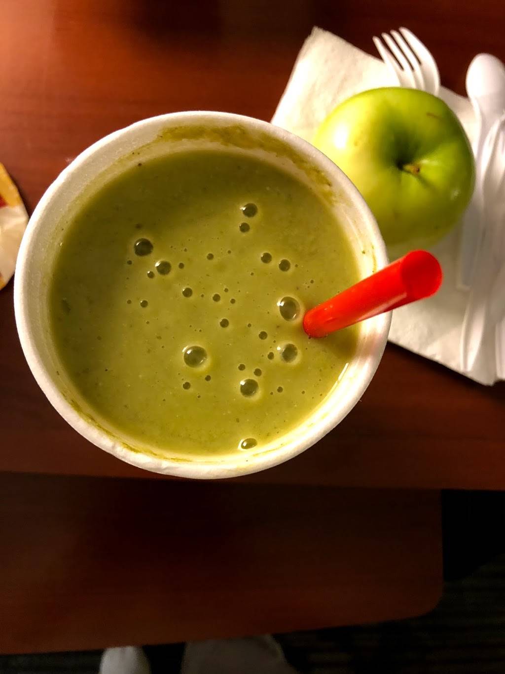 Smoothie King | restaurant | 21100 Dulles Town Center, Space B120, Dulles Town Center Mall, Sterling, VA 20166, USA | 7038584661 OR +1 703-858-4661