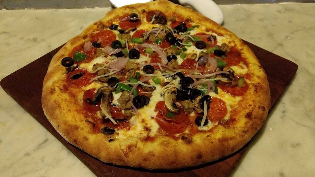 Maximus Pizza | restaurant | Emiliano Zapata SN, Guerrero Negro, 23940 Loreto, B.C., Mexico | 016642940665 OR +52 664 294 0665
