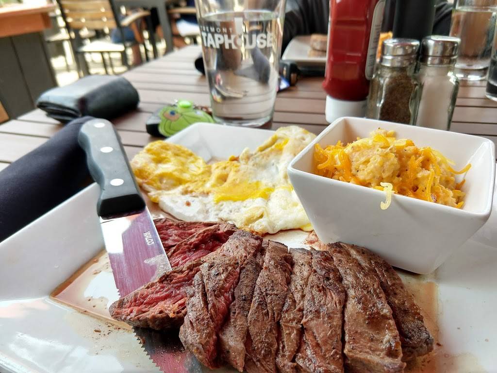 Tremont Taphouse | restaurant | 2572 Scranton Rd, Cleveland, OH 44113, USA | 2162984451 OR +1 216-298-4451