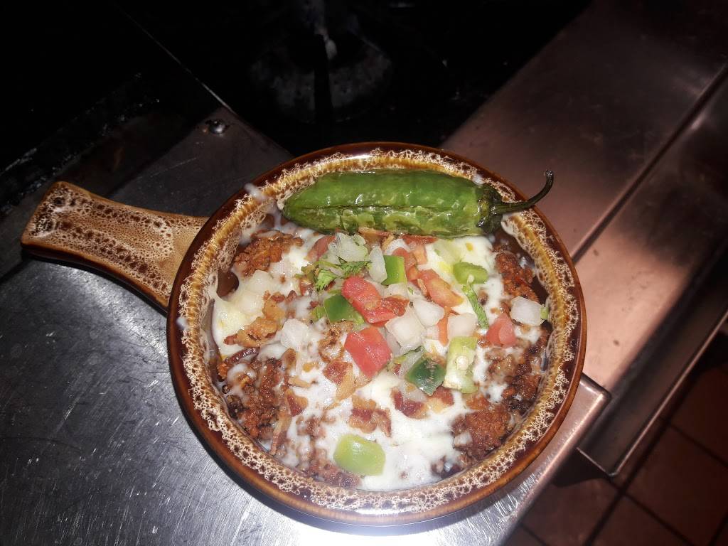 Mi Casita | restaurant | 330 W Santa Fe Ave, Placentia, CA 92870, USA | 6574442710 OR +1 657-444-2710