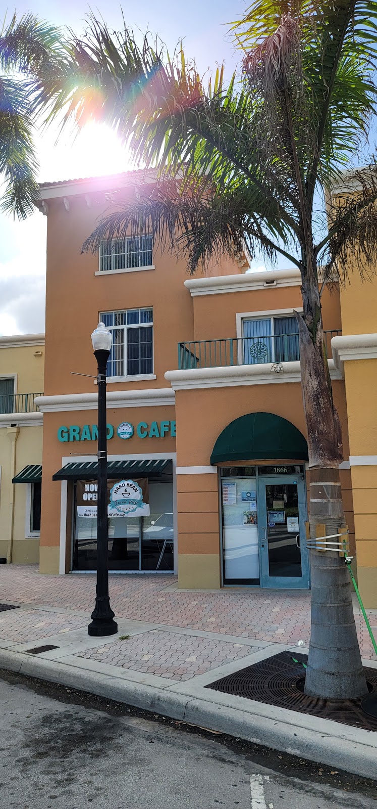 Hard Bean Grand Cafe | meal takeaway | 1866 N Young Cir, Hollywood, FL 33020, USA | 9545892392 OR +1 954-589-2392