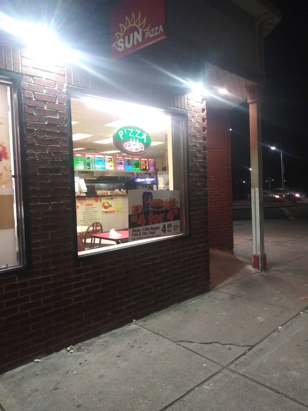 Sun Pizza | restaurant | 870 Blue Hill Avenue, Dorchester Center, MA 02124, USA | 6172878300 OR +1 617-287-8300