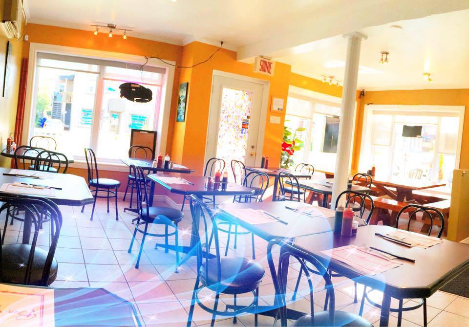 Le Bistro Pho | restaurant | 62 Boulevard Saint-Raymond, Gatineau, QC J8Y 1S1, Canada | 8192057878 OR +1 819-205-7878