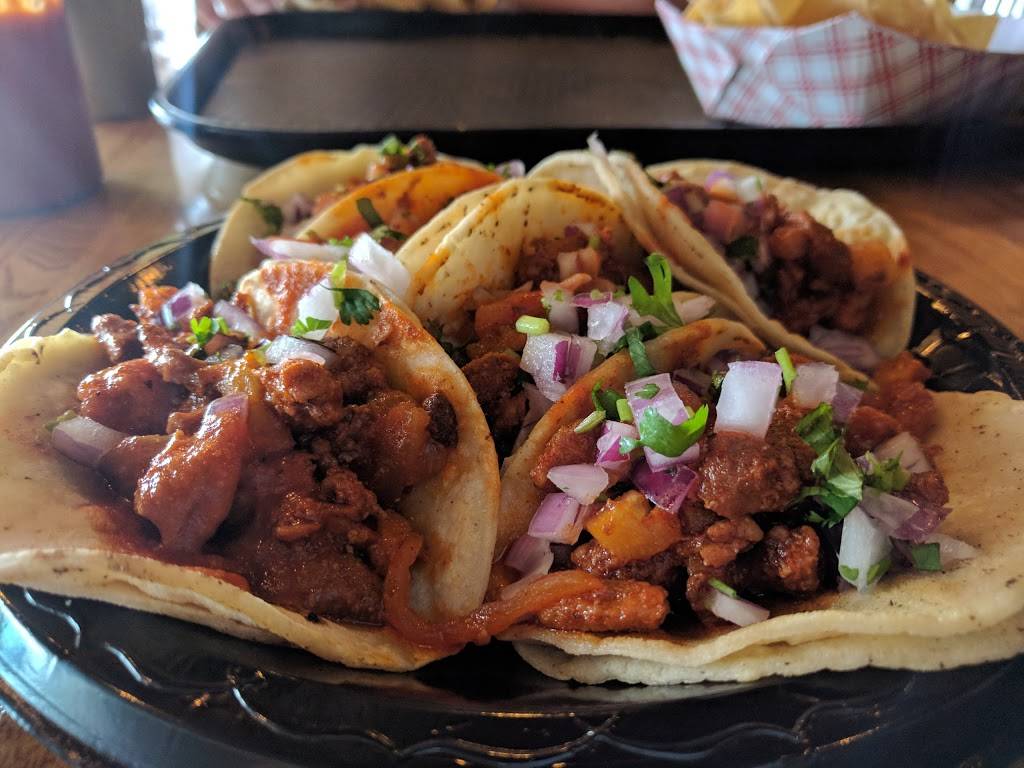 Los Taquitos | restaurant | 7000 N 16th St, Phoenix, AZ 85020, USA | 6023710111 OR +1 602-371-0111