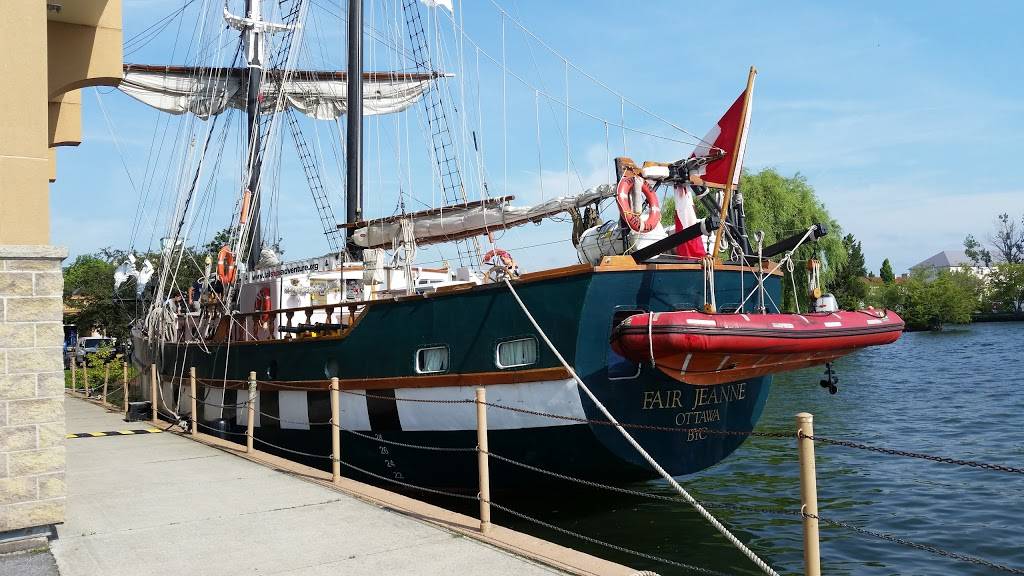 Dox Restaurant & Lounge | restaurant | 2 Princess St, Kingston, ON K7L 1A2, Canada | 6135498400 OR +1 613-549-8400