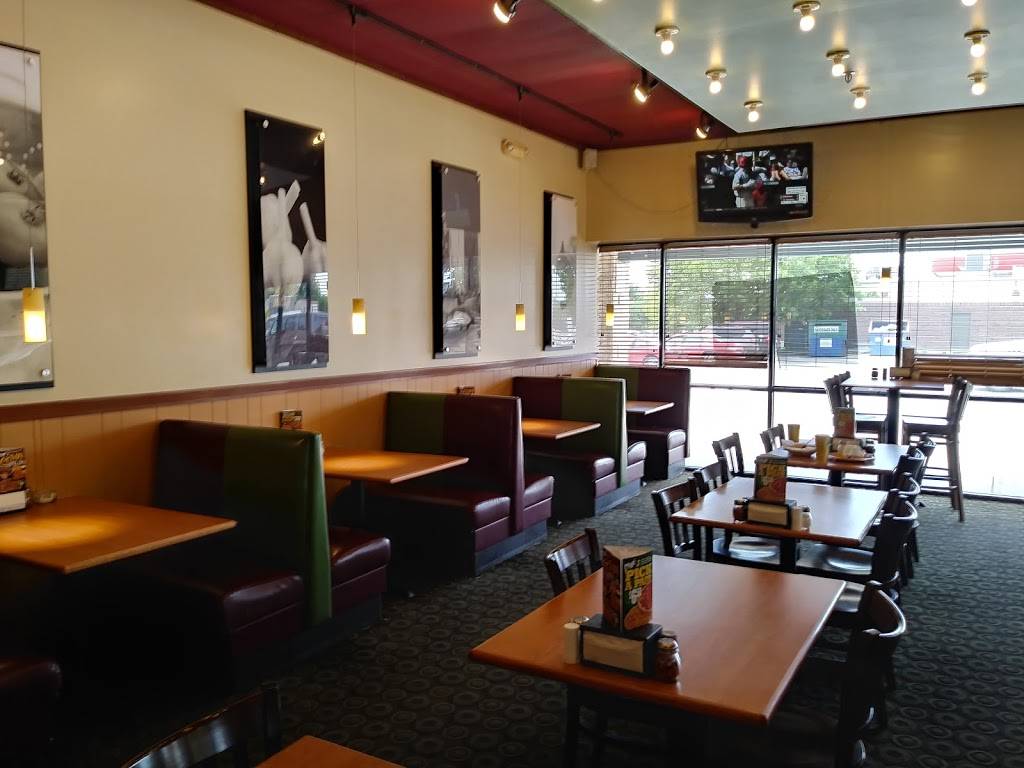 Mazzios Italian Eatery | meal delivery | 911 S Mill St, Pryor, OK 74361, USA | 9188250090 OR +1 918-825-0090