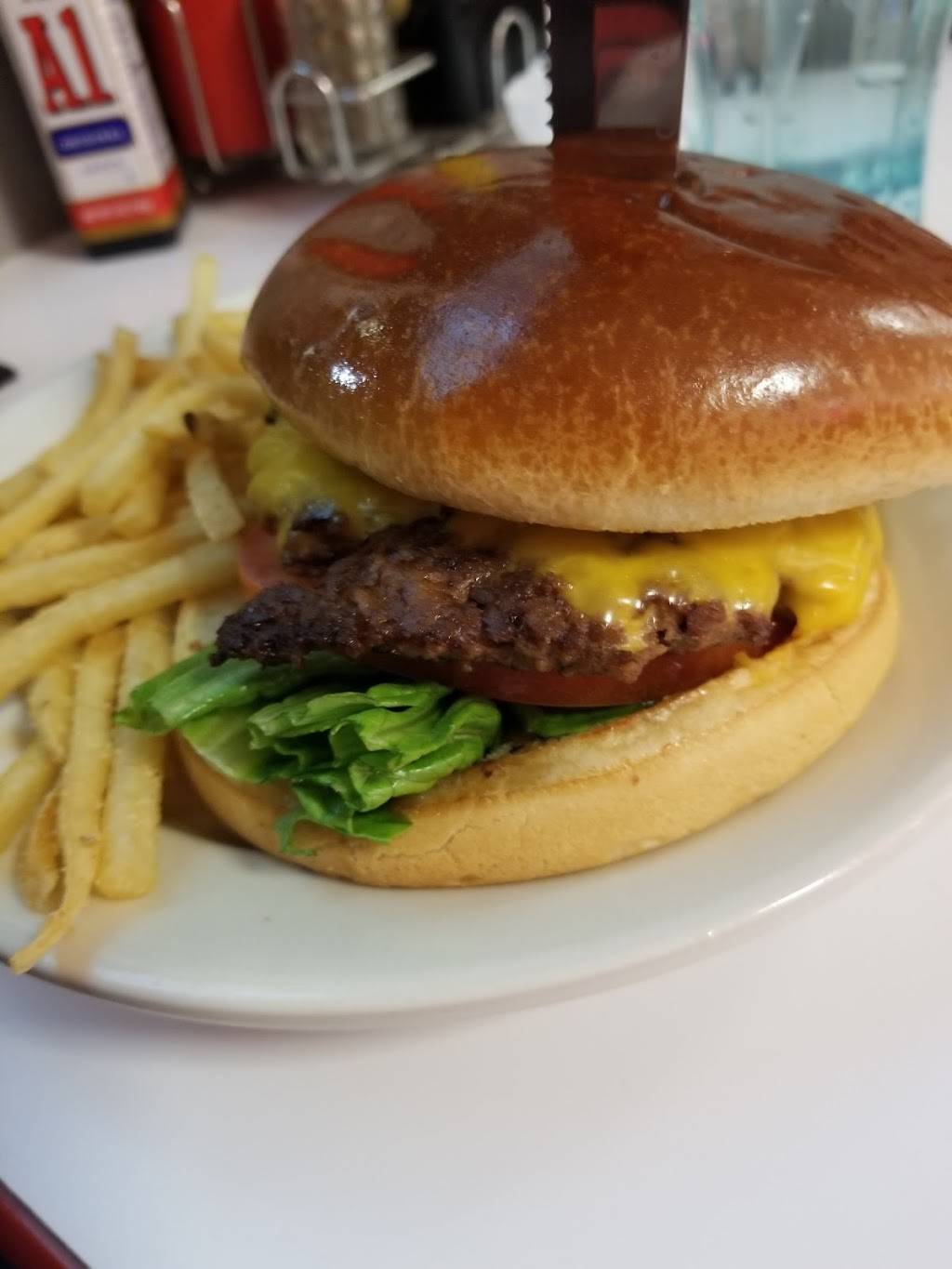 Steak n Shake | restaurant | 515 Ley Dr, Auburn, IN 46706, USA | 2609251184 OR +1 260-925-1184