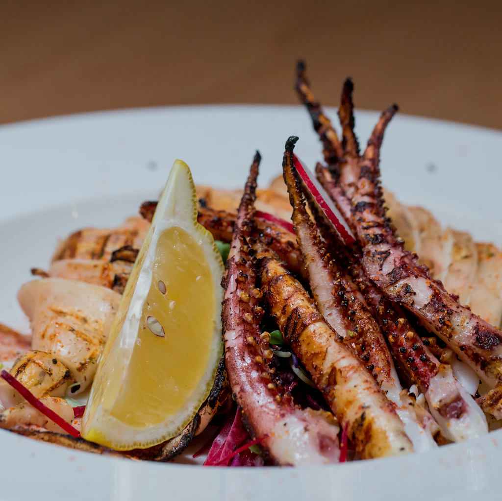 Alynia zushi & karaoke lounge | restaurant | 3051 S Archer Ave, Chicago, IL 60608, USA | 7738010478 OR +1 773-801-0478