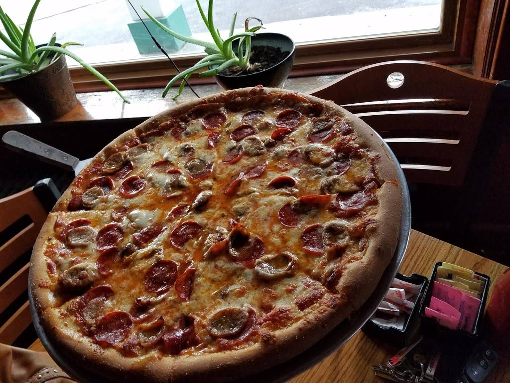 Dannys Restaurant | restaurant | 178 Kingston Ave, Wurtsboro, NY 12790, USA | 8458882000 OR +1 845-888-2000