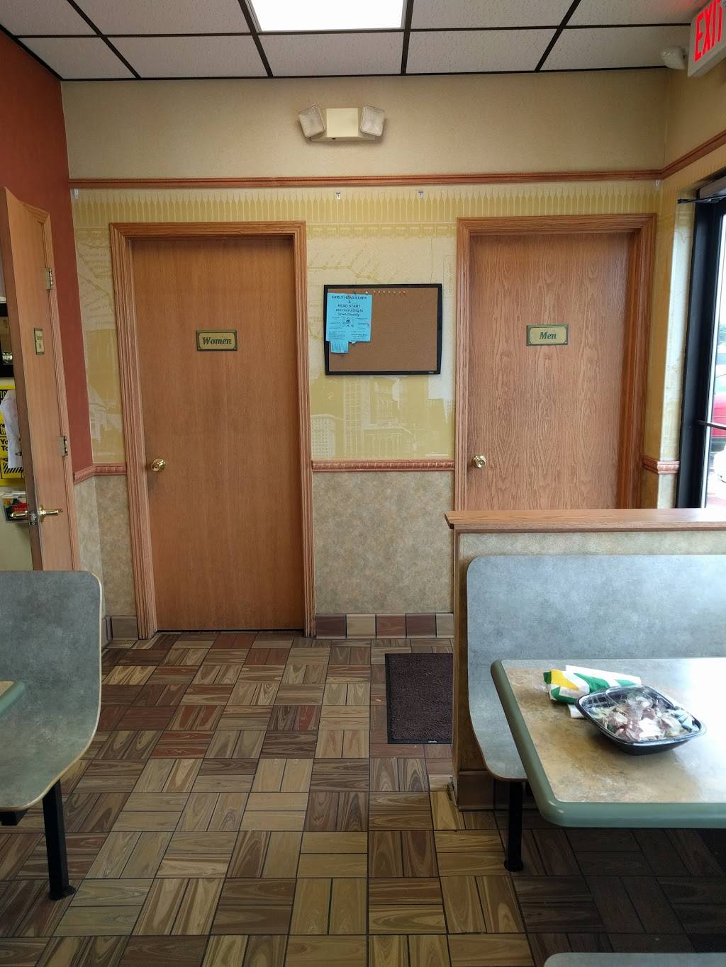 Subway | restaurant | 1400 WI-23, Dodgeville, WI 53533, USA | 6089355889 OR +1 608-935-5889