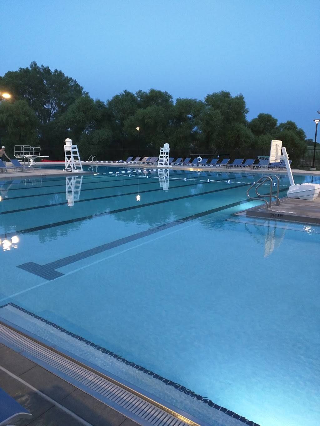 Firethorn Golf Club | restaurant | 9301 Firethorn Ln, Lincoln, NE 68520, USA | 4024886467 OR +1 402-488-6467